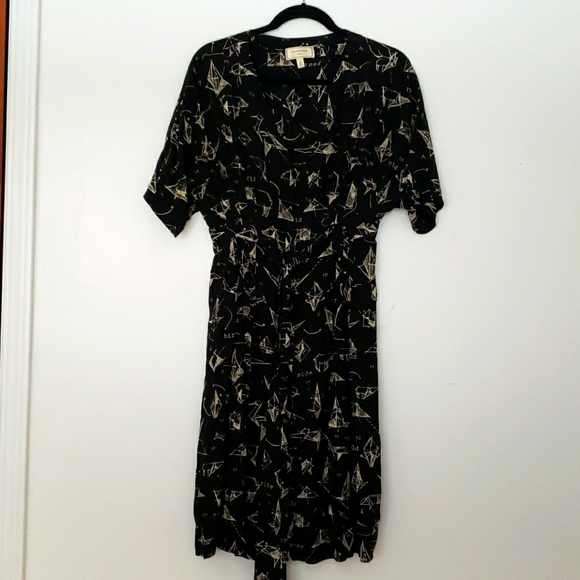 Silk origami print dress - Picture 2 of 12